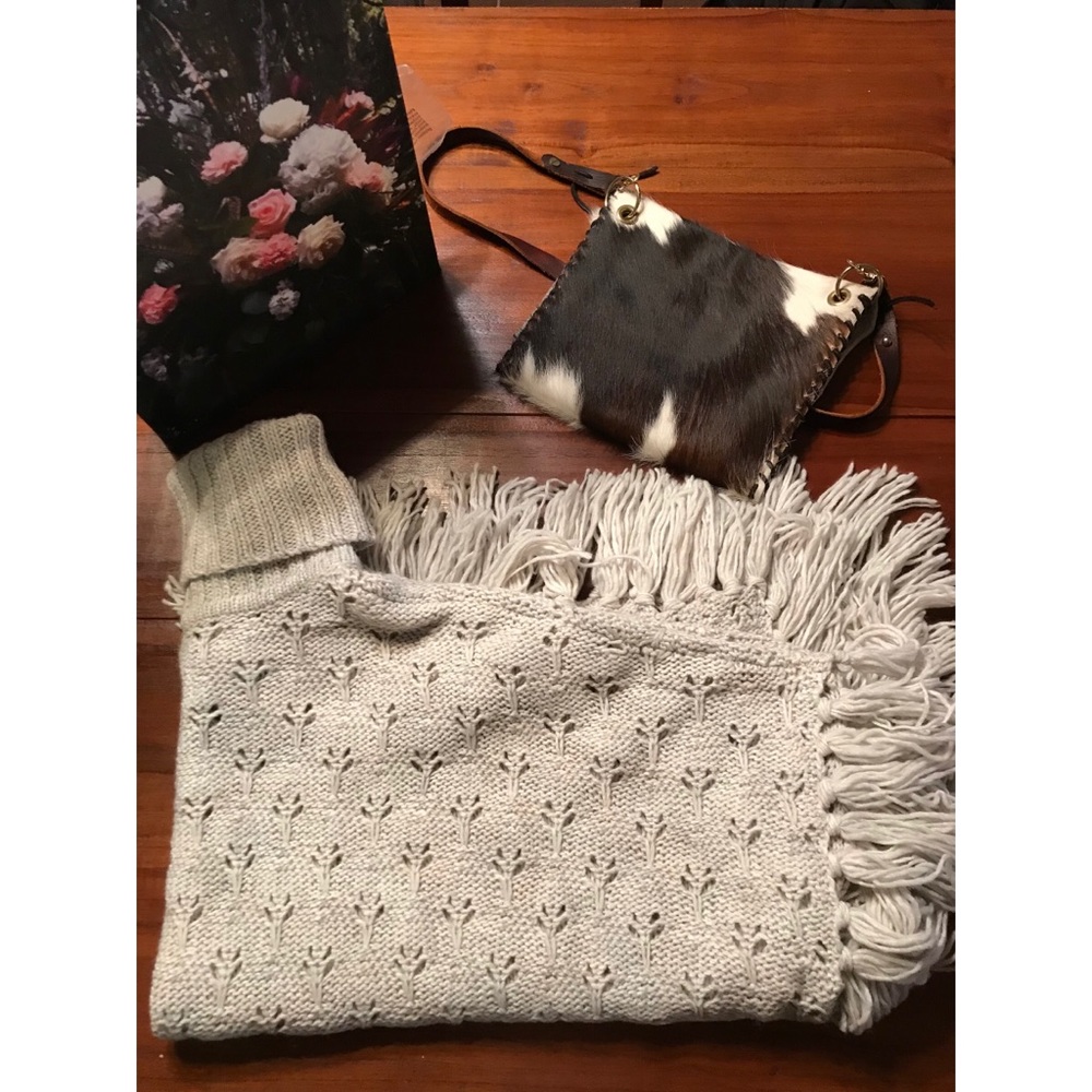 Quicksilver Knit Cowl Neck Poncho With Fringe - Picture 4 of 8
